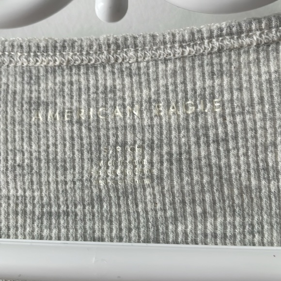 American eagle top, size small, light grey - Picture 2 of 6